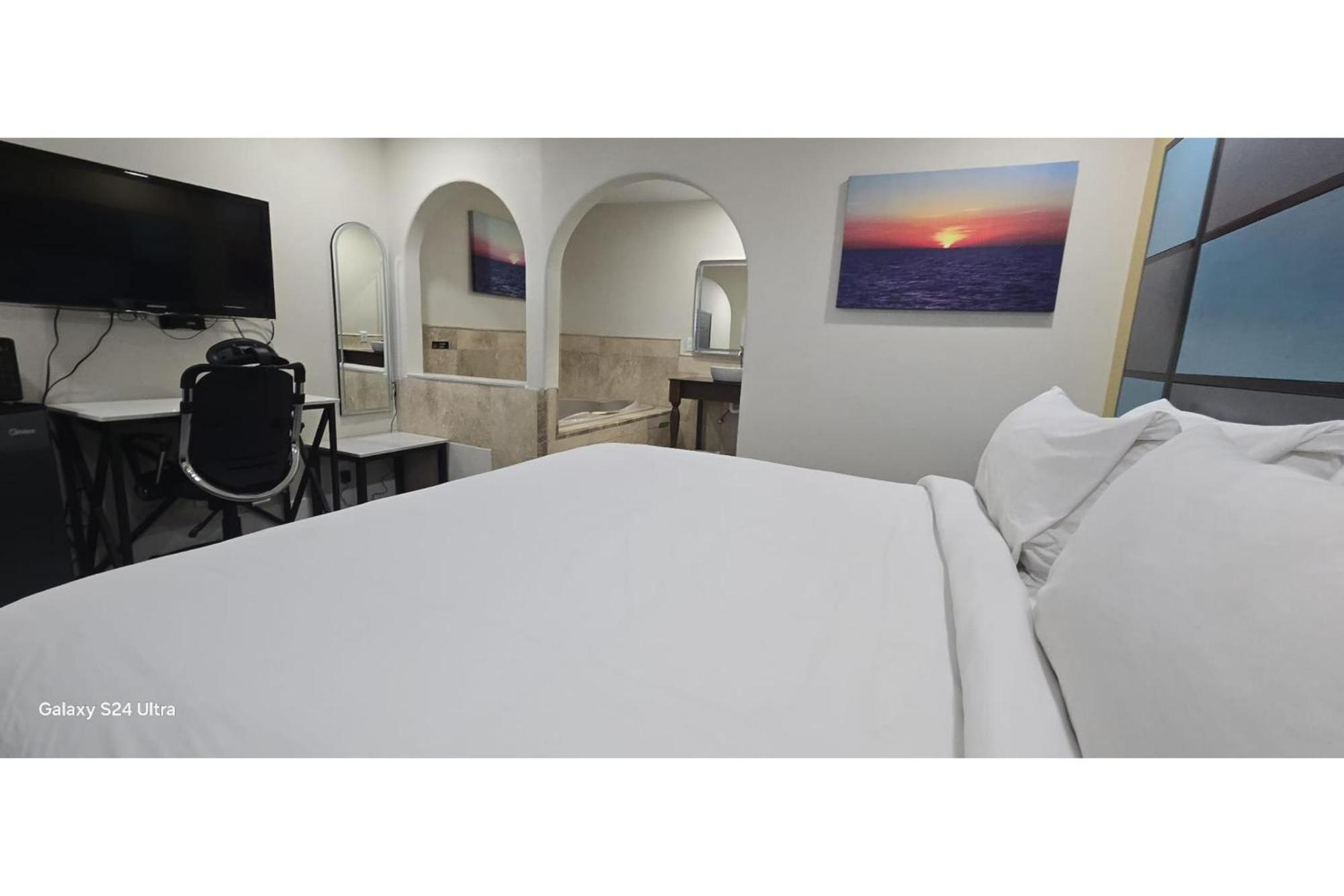 Hotel Avenida Victorville I 15 Bagian luar foto