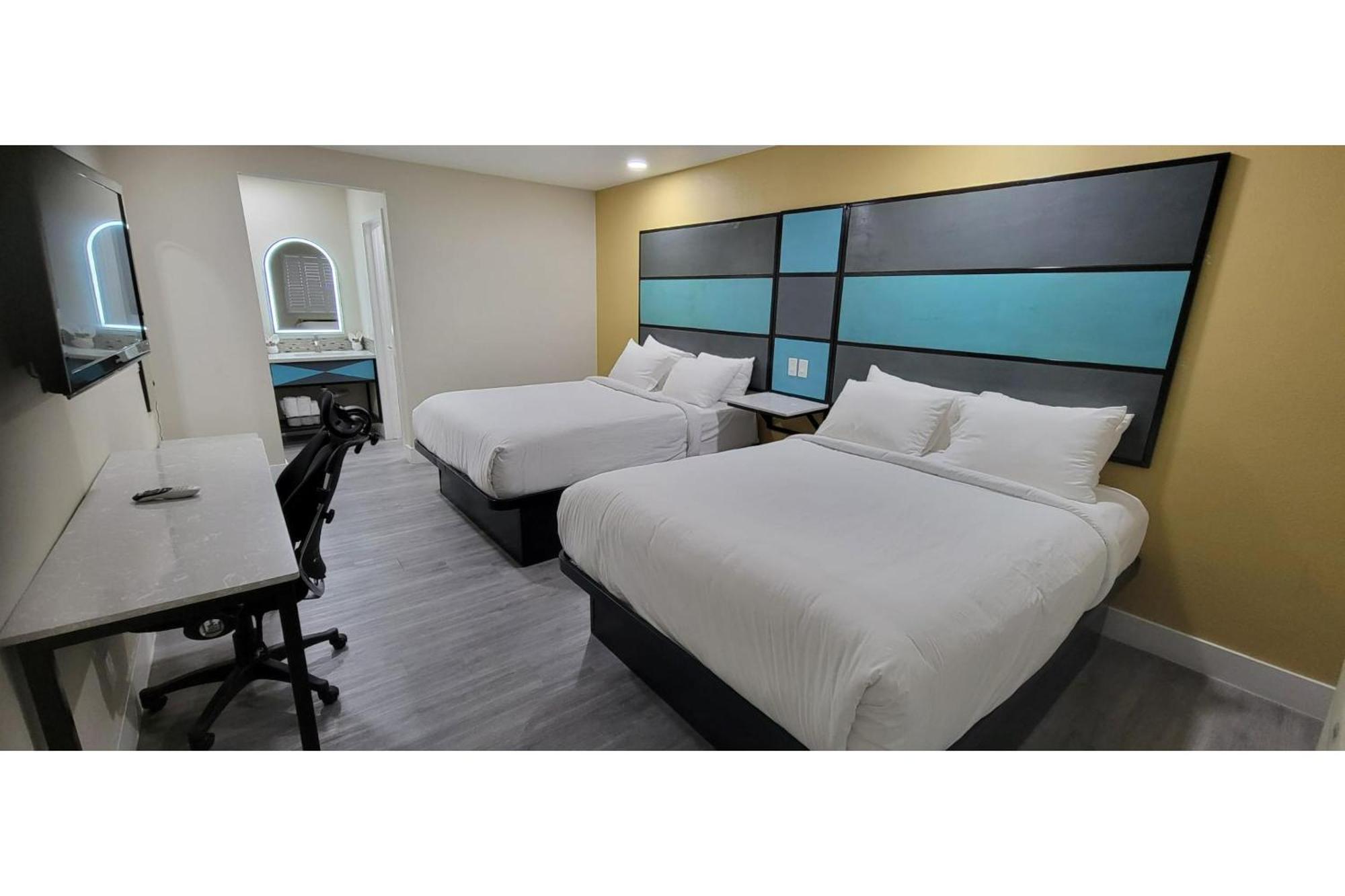 Hotel Avenida Victorville I 15 Bagian luar foto