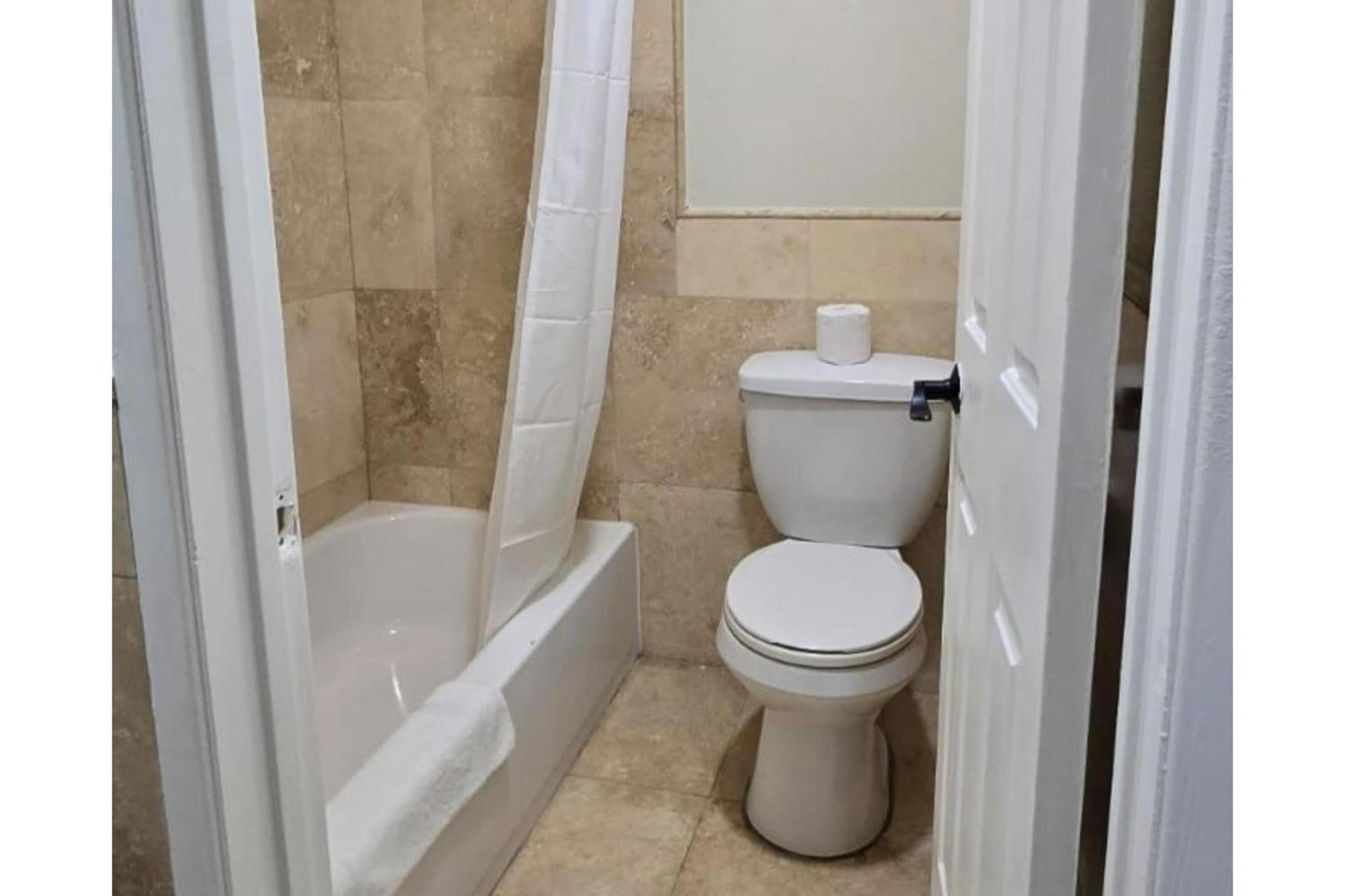 Hotel Avenida Victorville I 15 Bagian luar foto