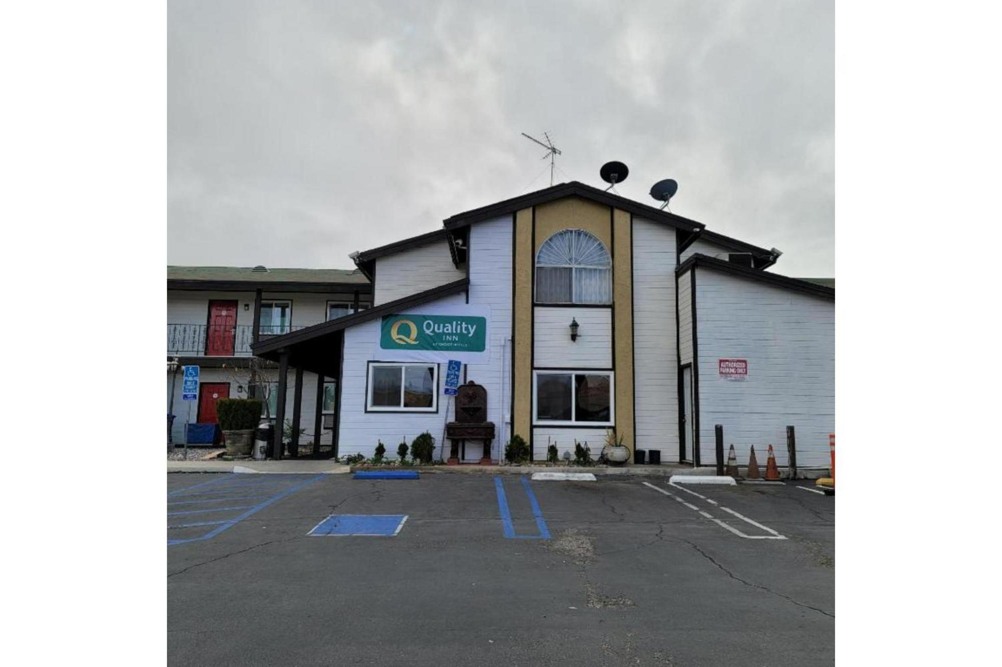 Hotel Avenida Victorville I 15 Bagian luar foto